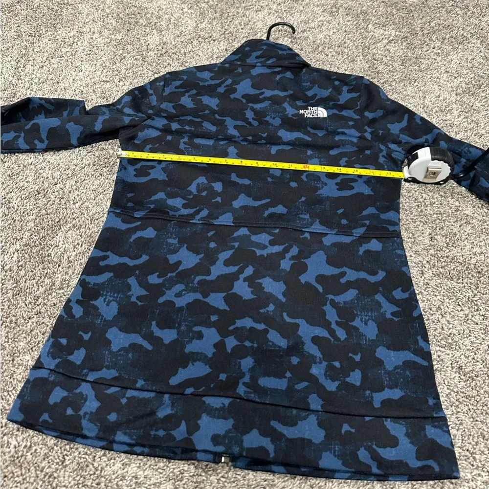 The North Face Zip Front Jacket CAMO - Picture 9 of 11